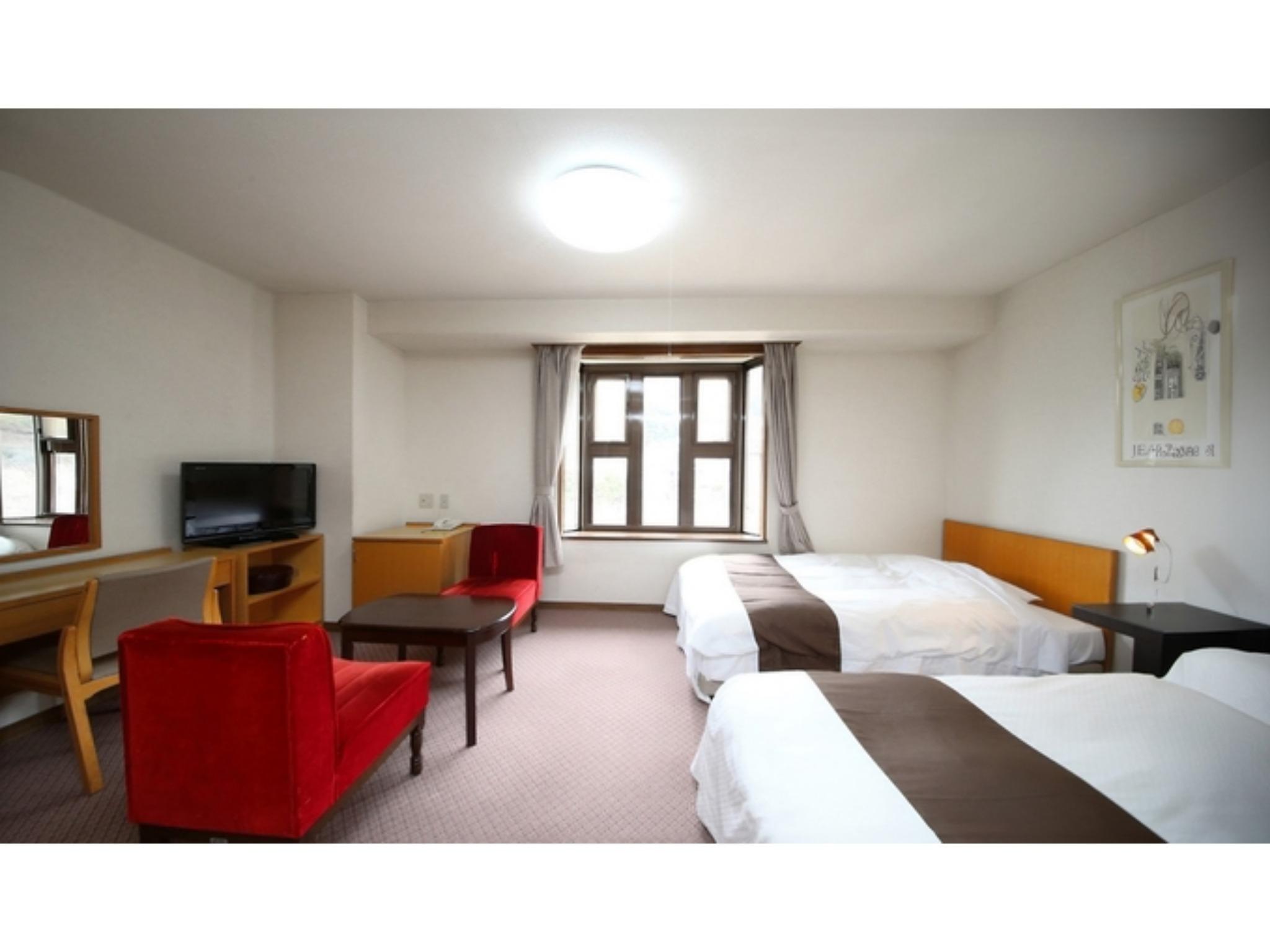 Western, Twin Beds, Mountain View, West Wing