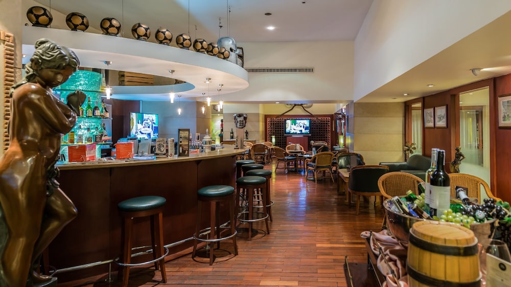 Arnoma Grand Bangkok 52/58
