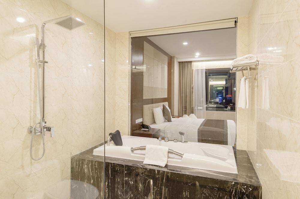 Muong Thanh Grand Lao Cai Hotel 18/63