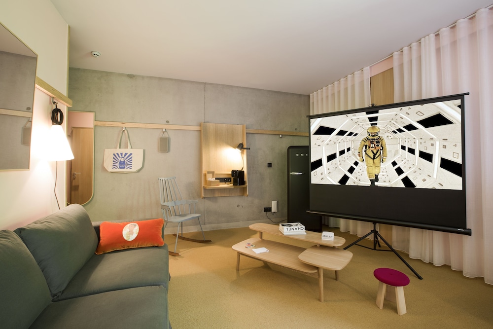MOB HOTEL LYON CONFLUENCE 31/64