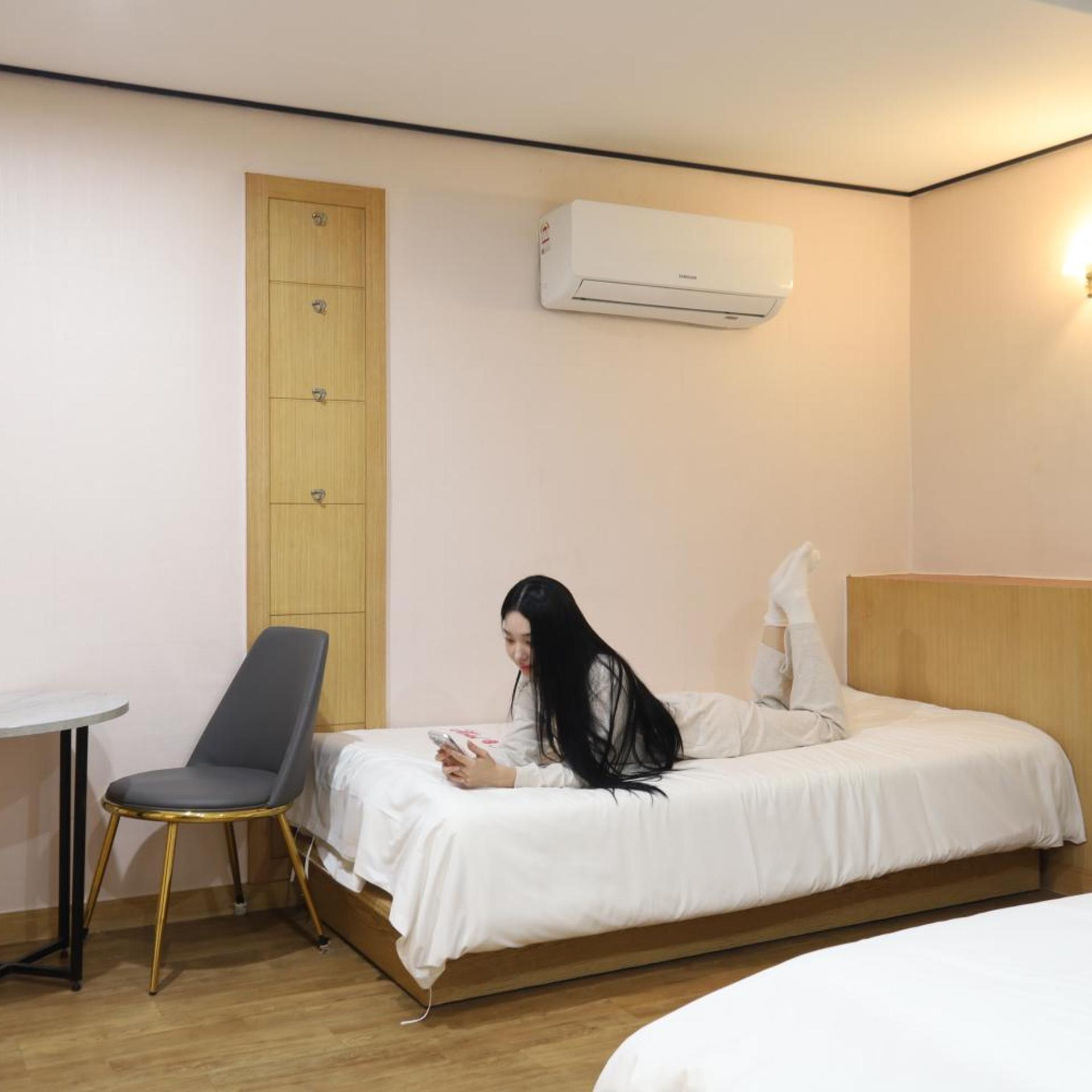 Hotel Flower 23/72