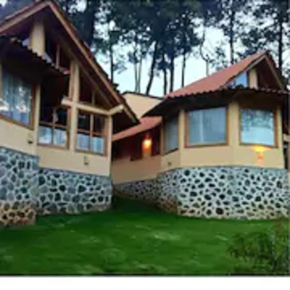 Bosque Escondido Hotel de Montana 6/32