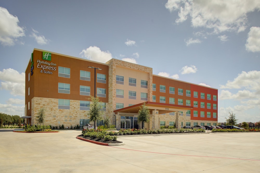 Holiday Inn Express Suites Houston Nw Cypress Grand Pky 3/63