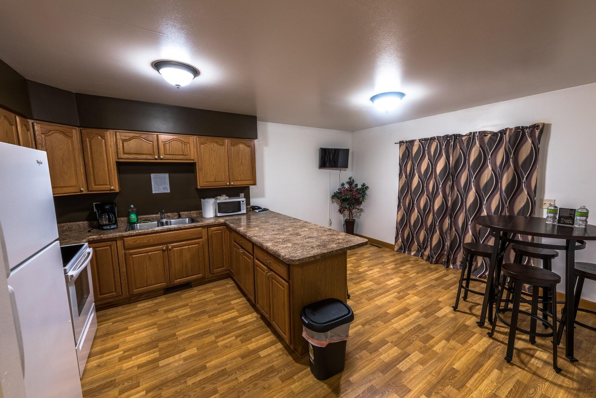 Draft Horse Inn and Suites 10/14