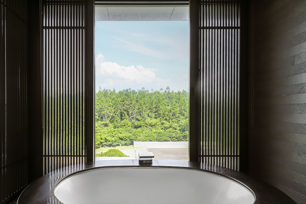 Cabin, Twin Beds, Forest View، Ananti at Busan Cove 6/7