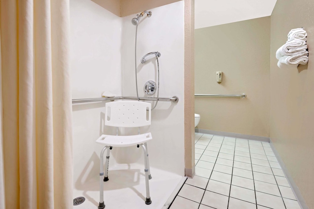 Microtel Inn And Suites Joplin 9/19