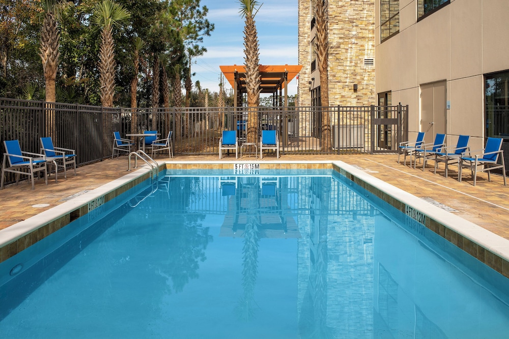 Holiday Inn Express And Suites Kingsland 31/50