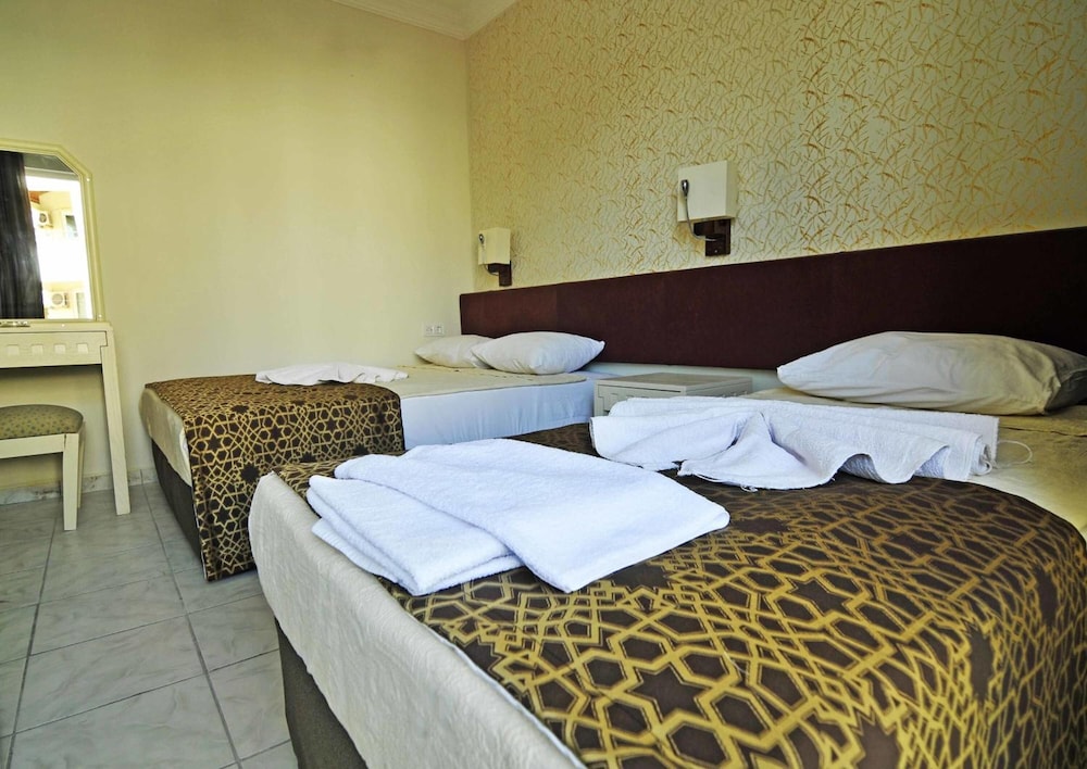 SUN KISS OTEL 22/46