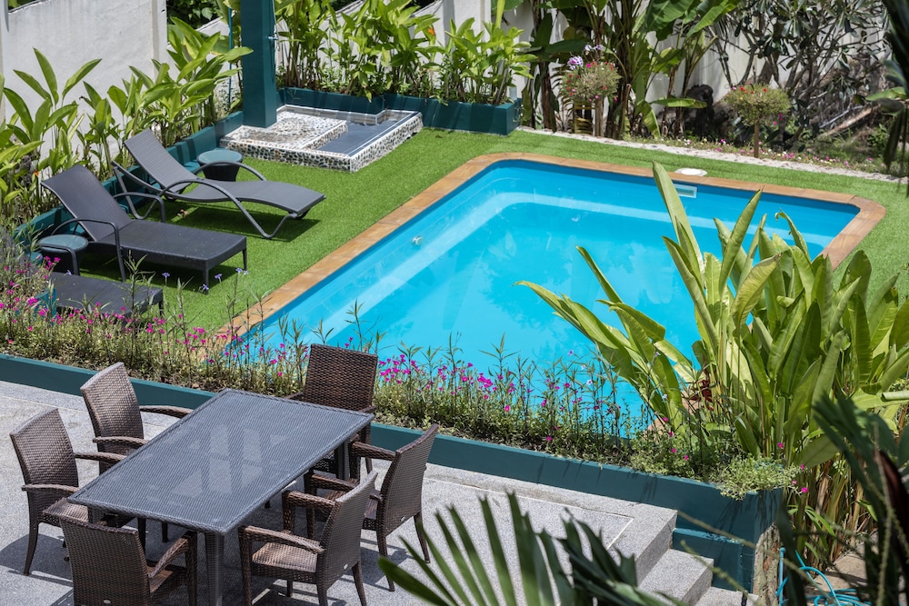 Sea Hills Resort 29/34