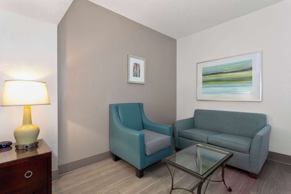 Baymont by Wyndham Orlando-International Dr-Universal Blvd 26/50