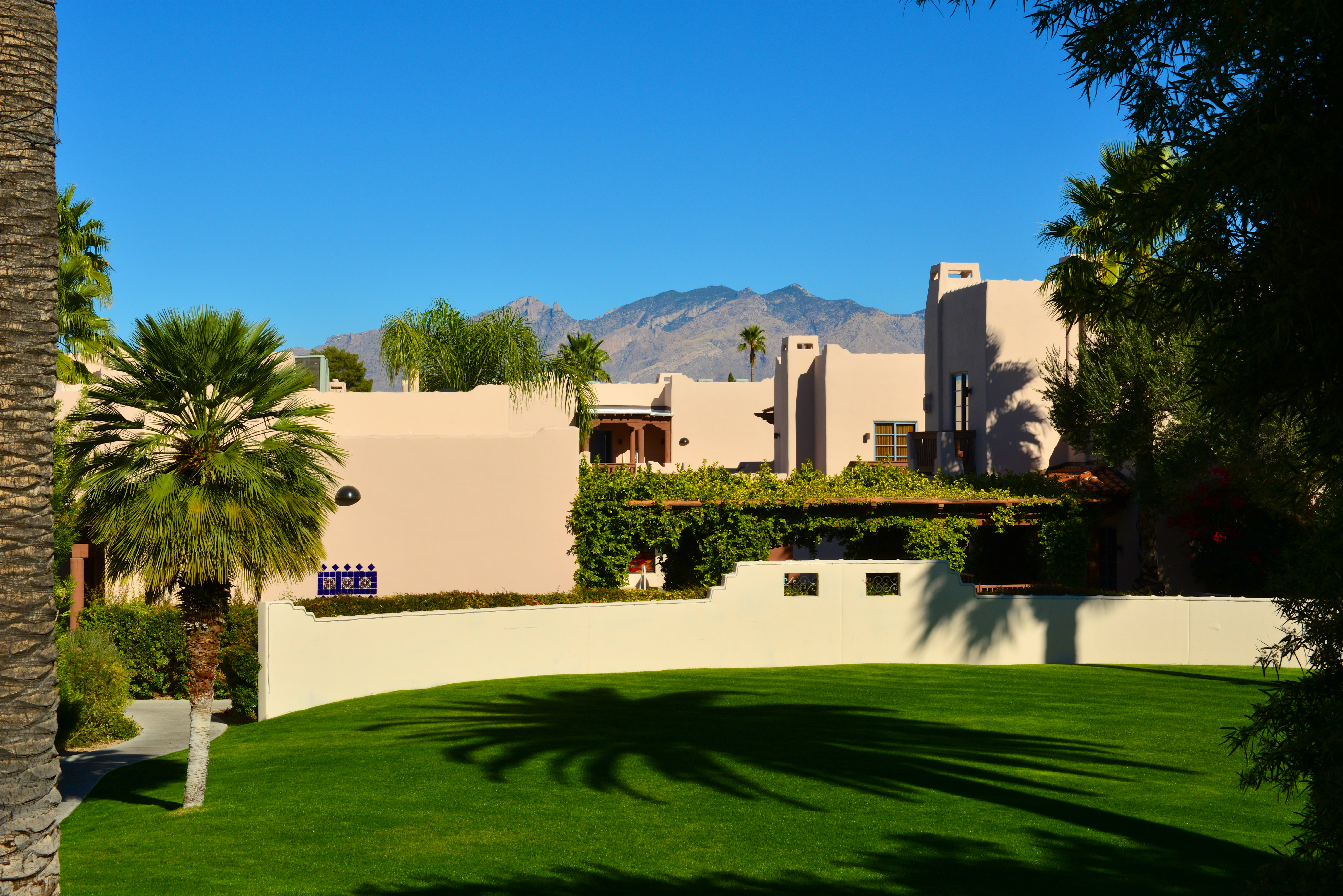 Lodge On The Desert 62/69