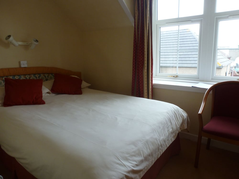 CASTLETOWN HOTEL 30/40