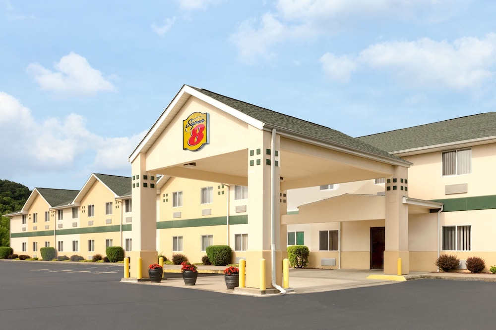 Super 8 By Wyndham Athens 1/16