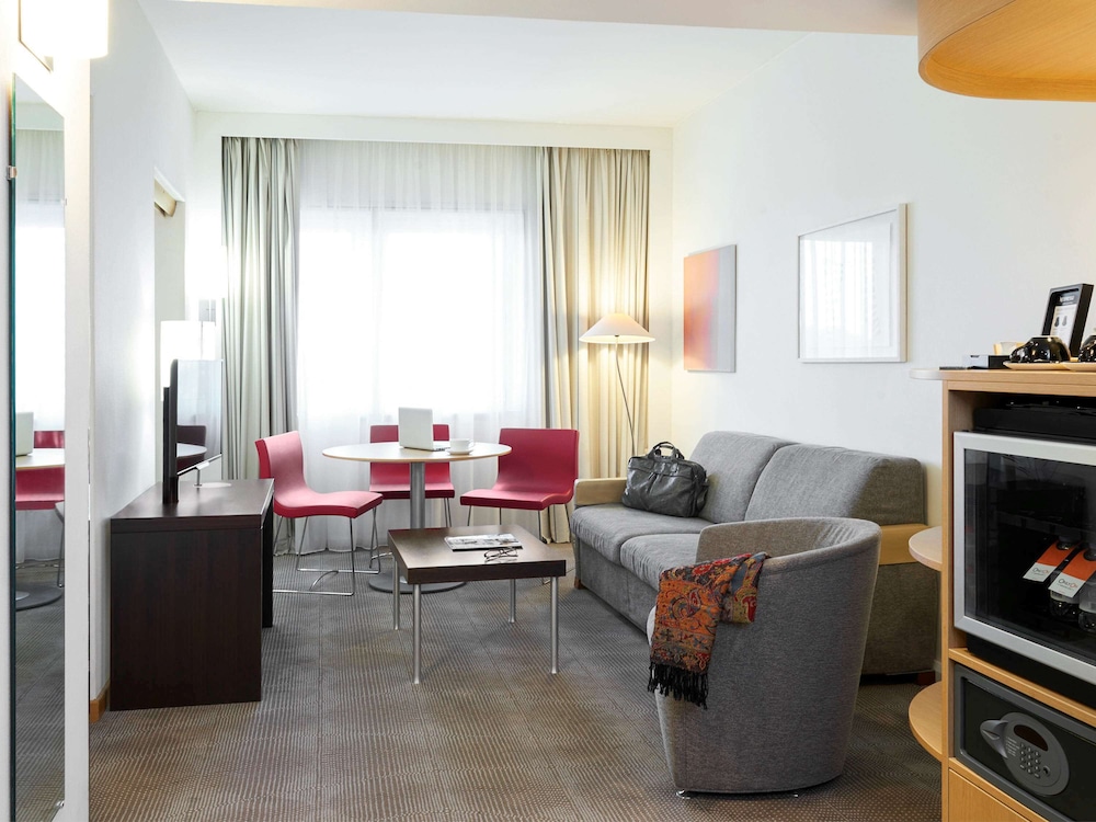 Novotel London West 28/50