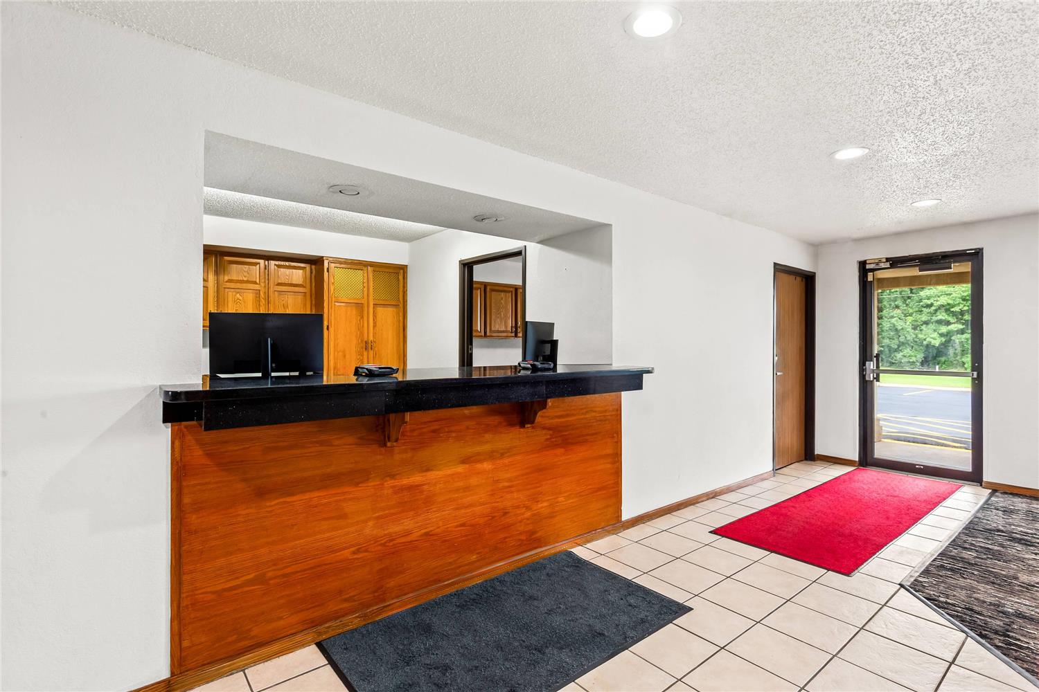 Quality Inn & Suites Howe - Sturgis 10/33