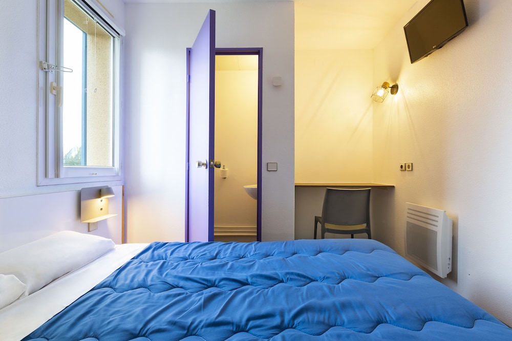 Room, Double Bed
