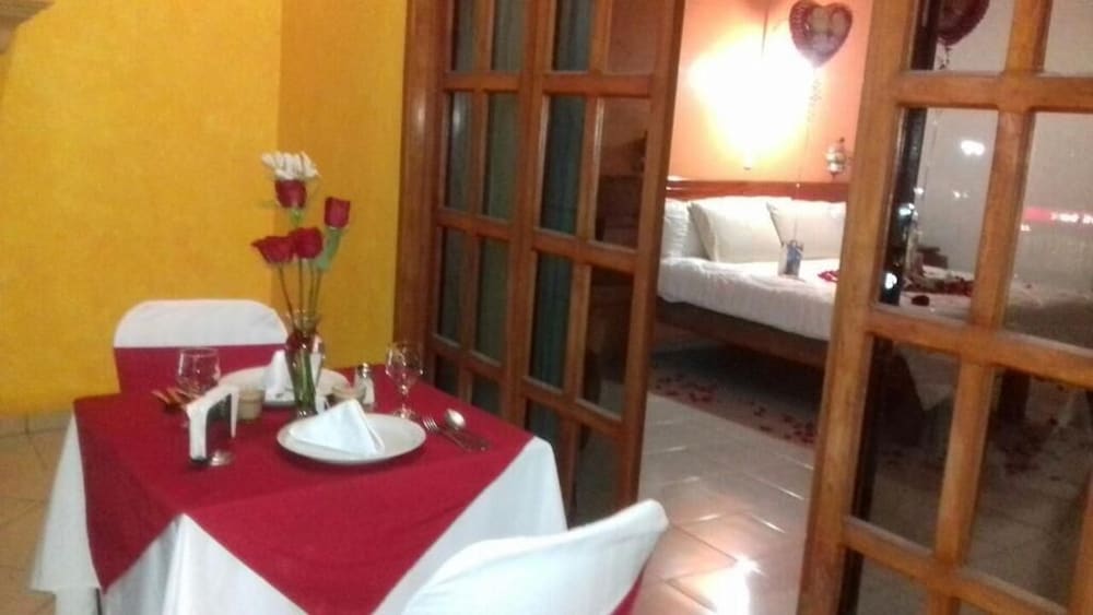 Hotel Arcos del Parque 46/46