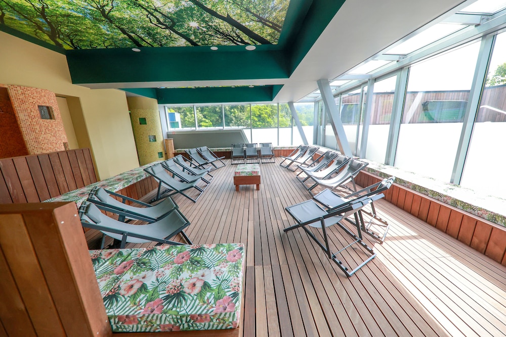 Boutique Hotel Dobrna 35/55