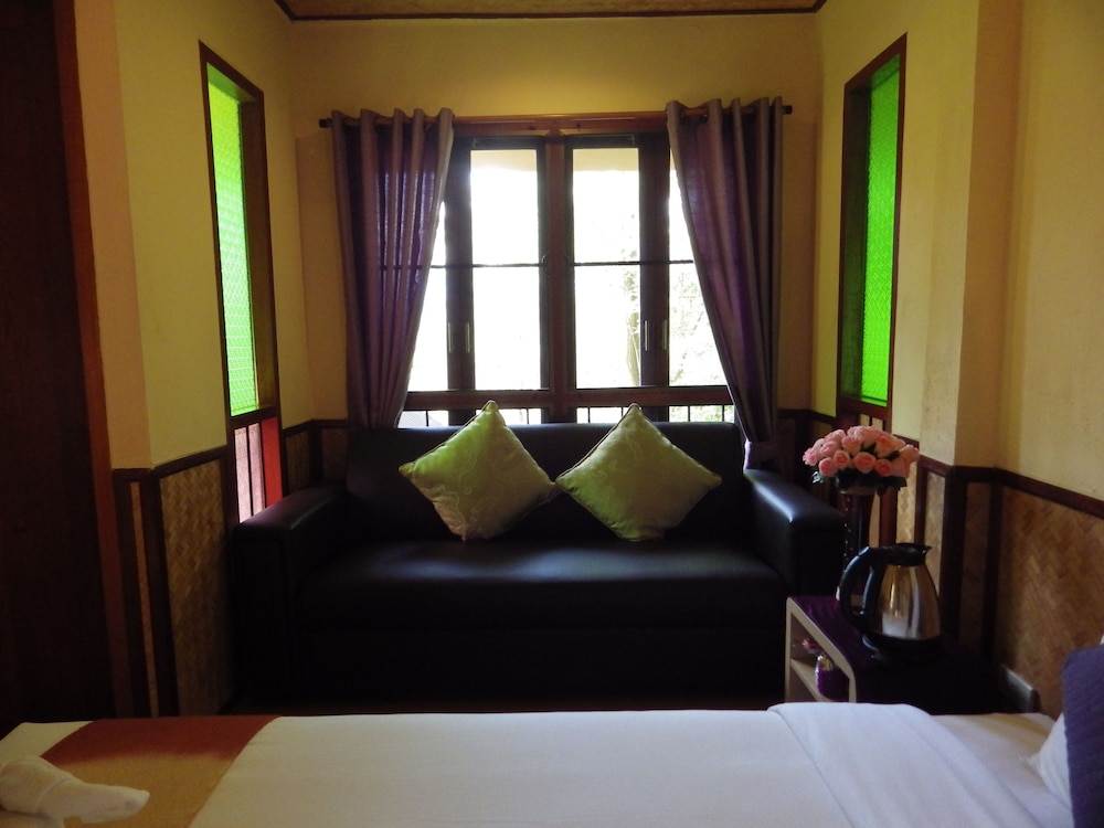 PURA VIDA PAI RESORT 37/65