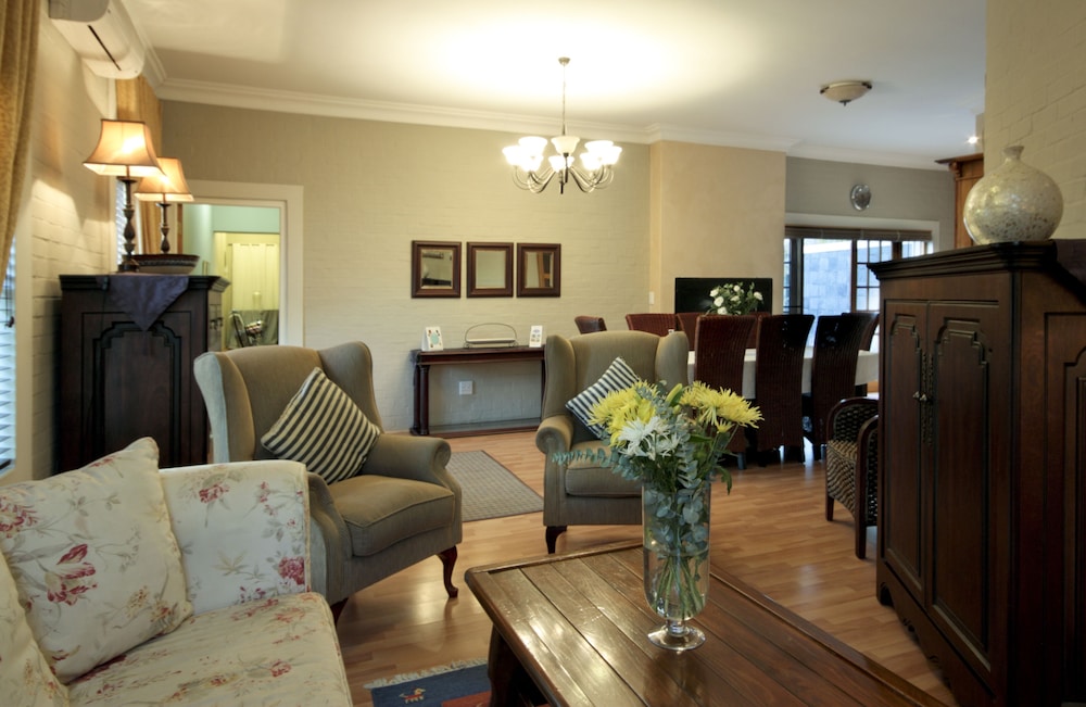 A Smart Stay Apartments 24/42