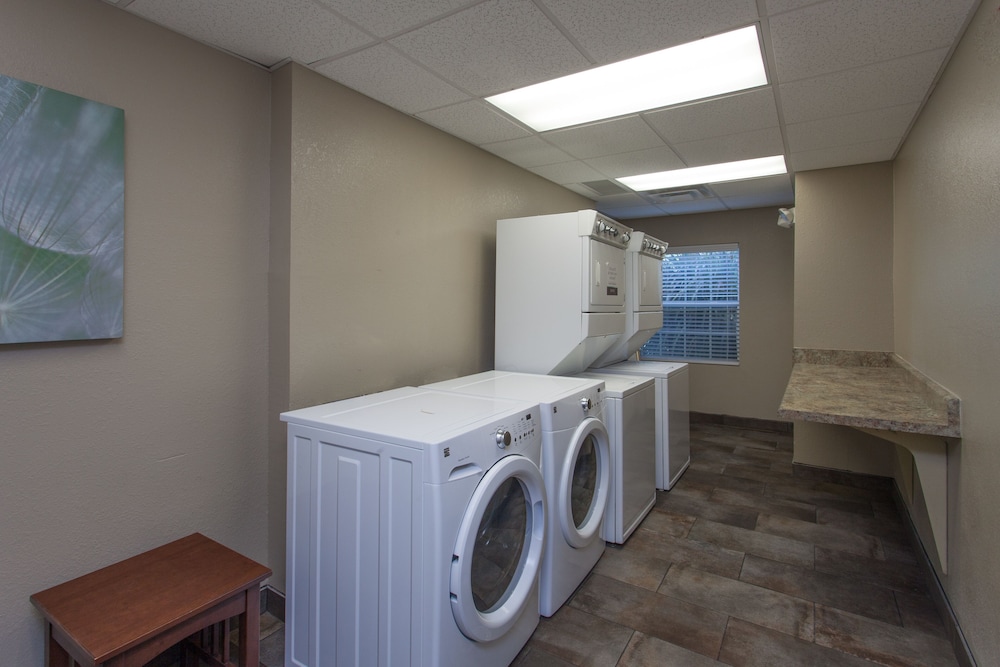 Staybridge Suites North Brunswick 15/41