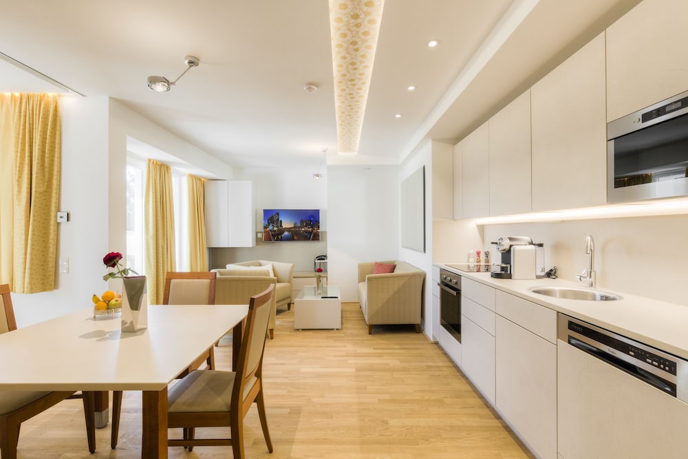 Vienna Grand Apartments Danube 51/55