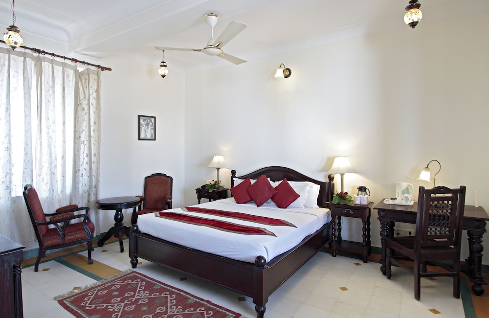 Khandwa Haveli 7/38