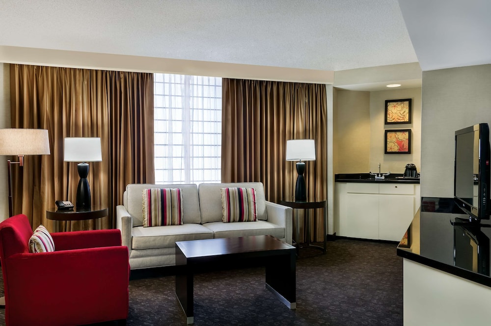 DoubleTree by Hilton Hotel Los Angeles Downtown 38/79