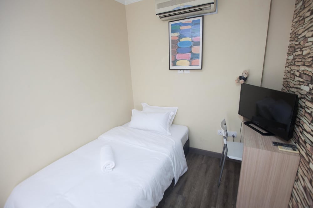 Natol Motel L.A 18/50