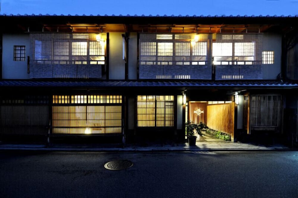 Traditional Kyoto Inn serving Kyoto cuisine IZUYASU photo1