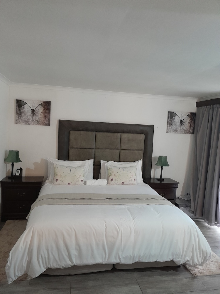 Calla Lily Guesthouse 1/27