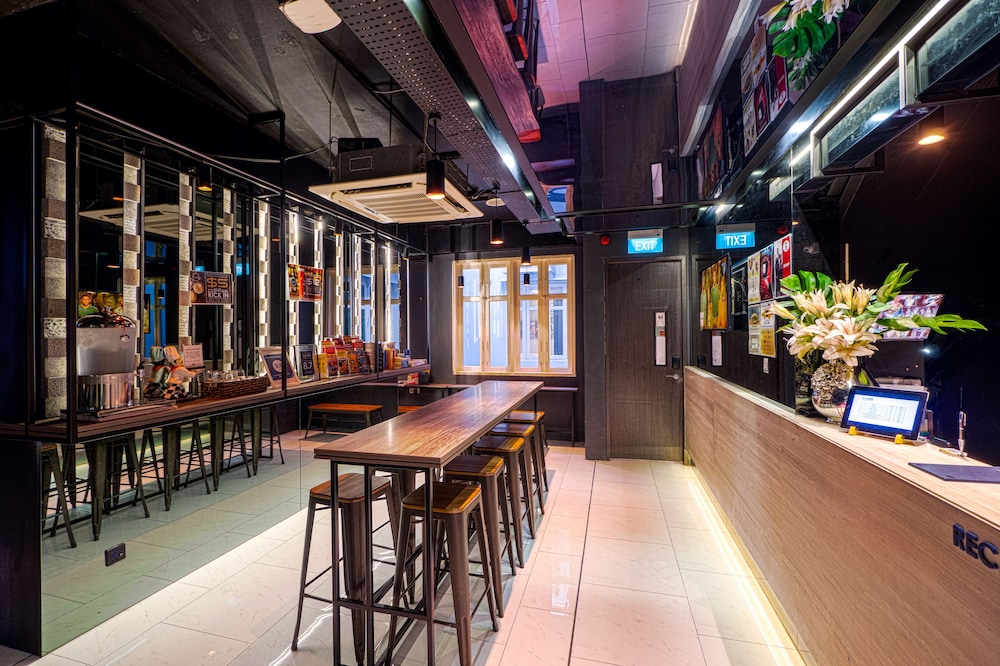 CUBE Family Boutique Capsule Hotel at Chinatown 52/66