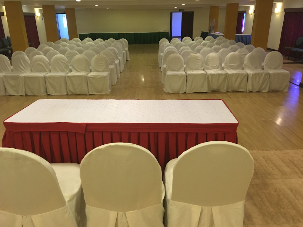 QUALITY INN SABARI RESORT 54/67