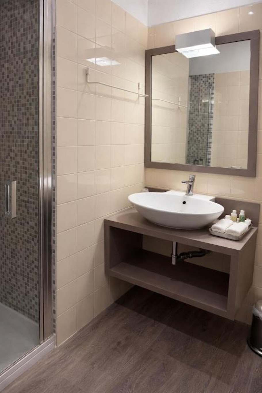 Hotel Principe Modena 58/63