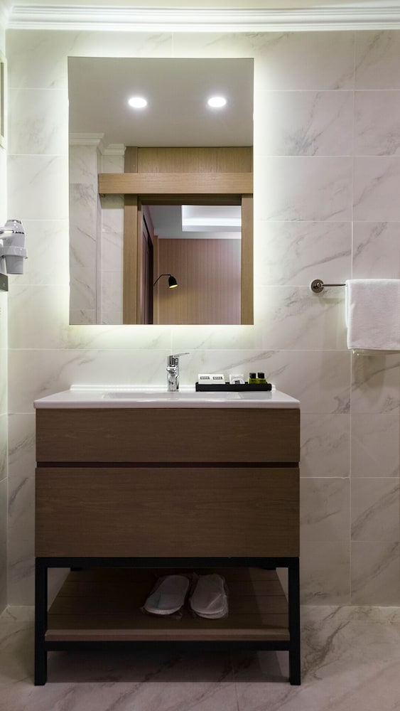 Mata Butik Hotel 50/50