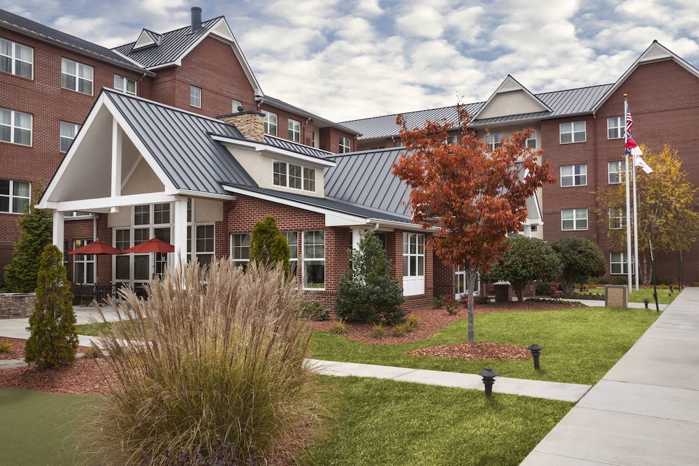 Residence Inn Greensboro Airport 5/51