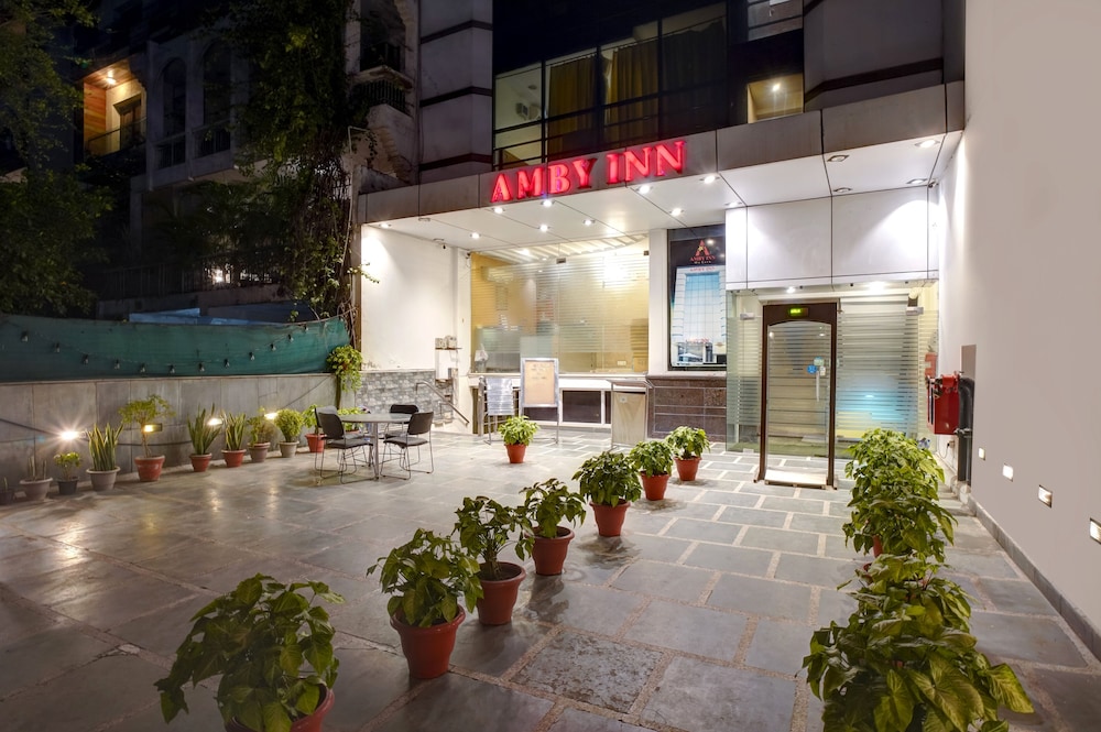 Hotel Amby Inn 4/50