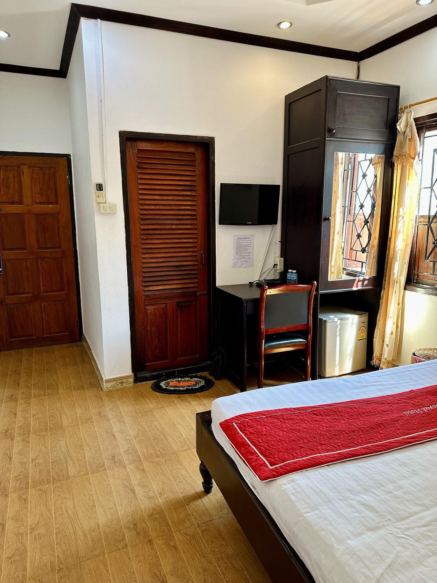 Singharat Guest House 11/51