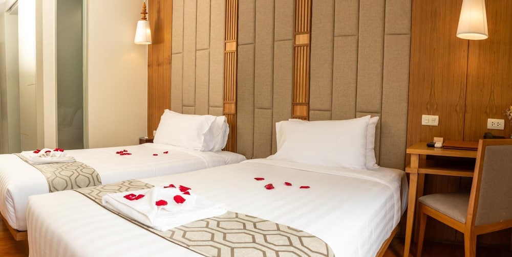 Lanna Thaphae Hotel 38/54