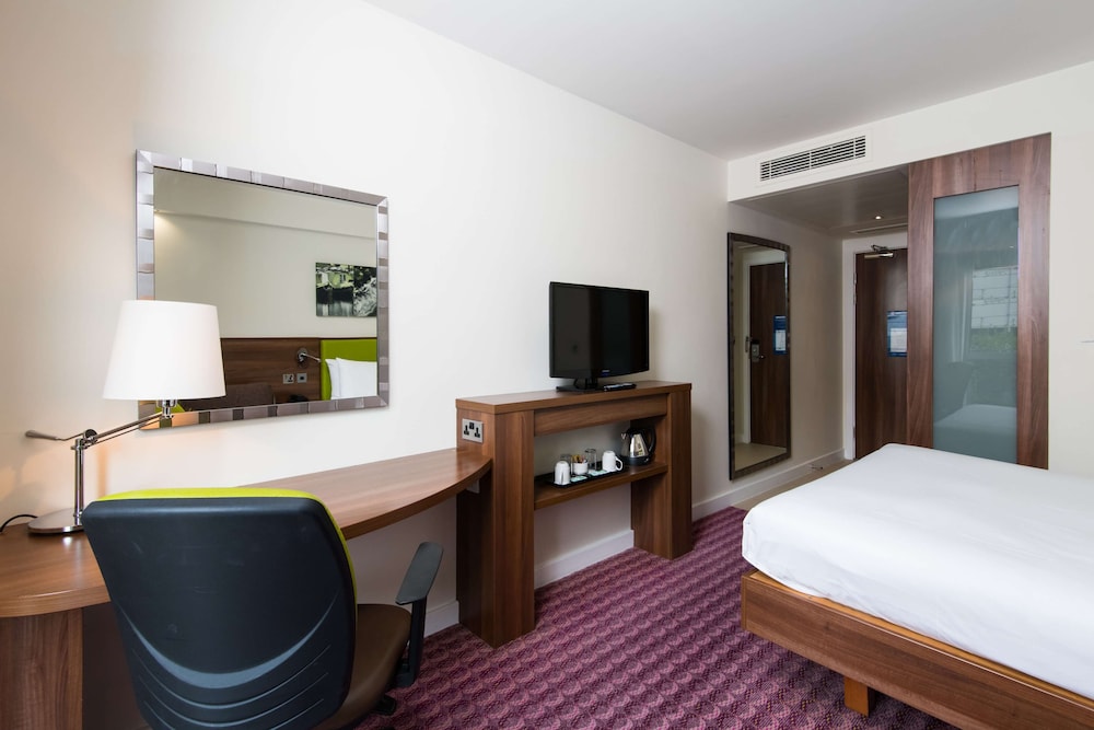 Hampton by Hilton Birmingham Jewellery Quarter 19/63