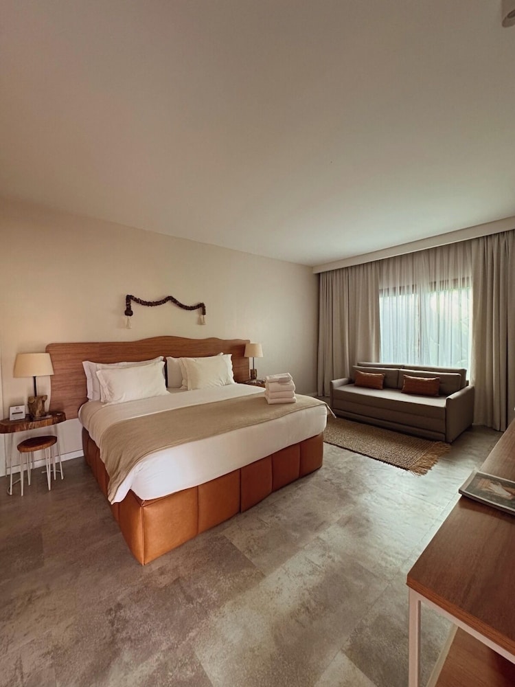 Zoe, Villa, Queen Bed