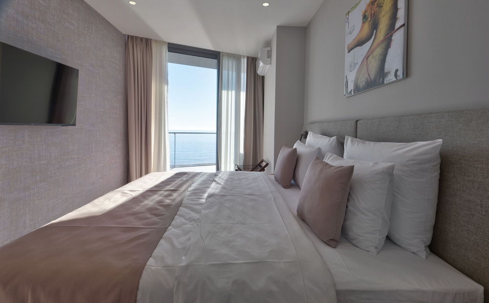 Sea Star Hotel 16/50