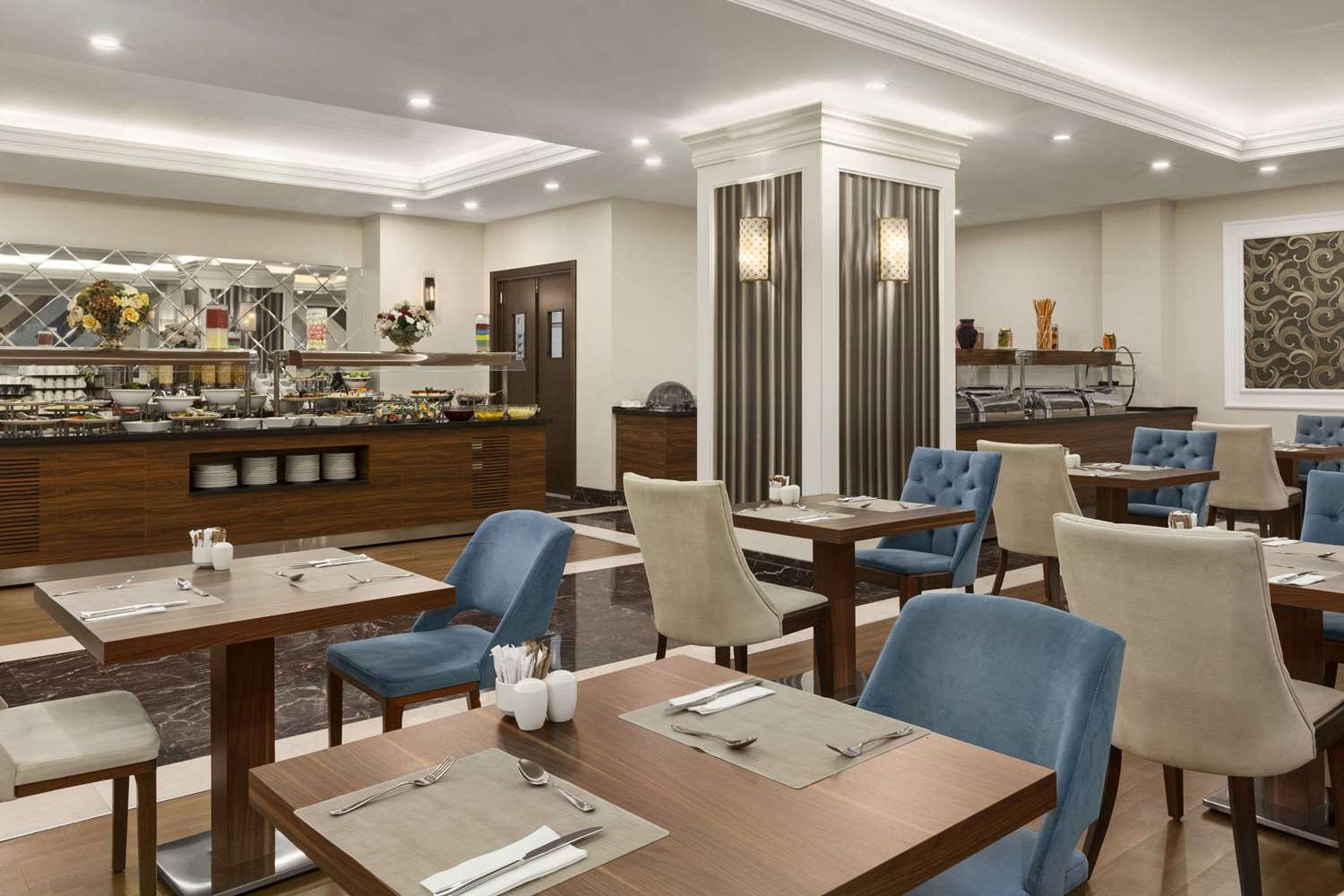 Ramada Hotel & Suites by Wyndham Istanbul Merter 17/24