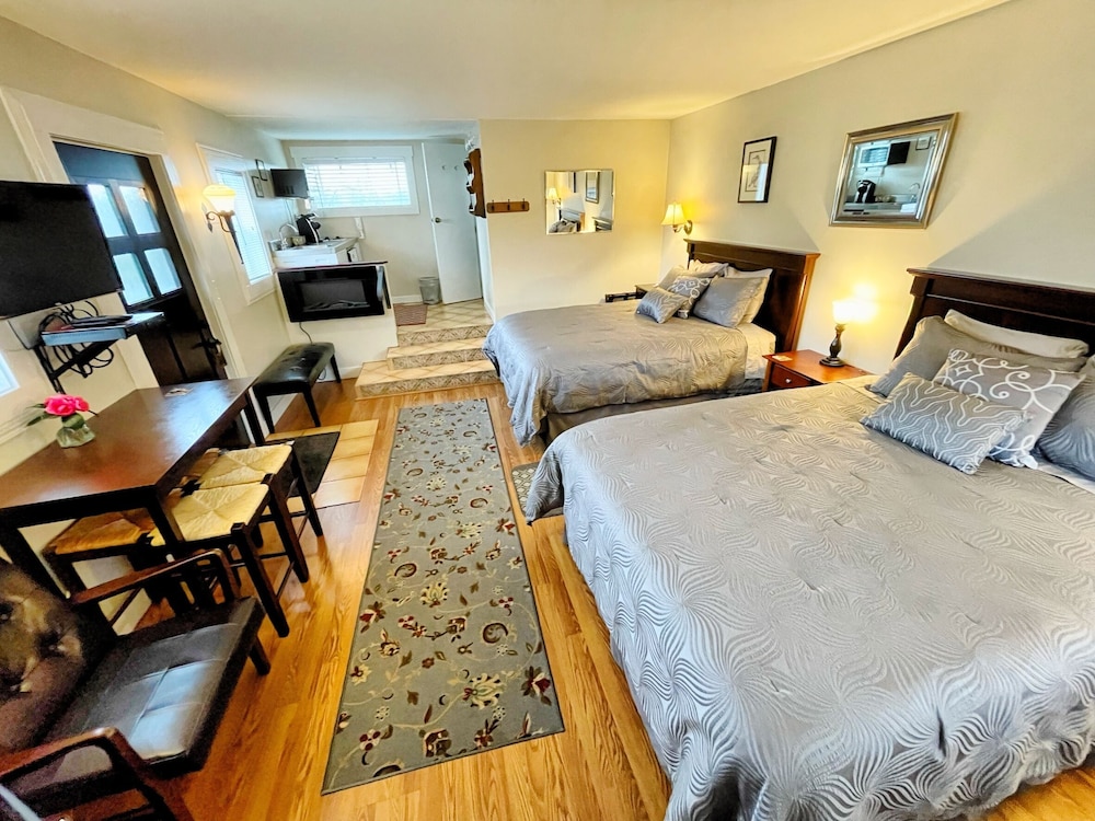 Friday Harbor Grand B&B 11/55