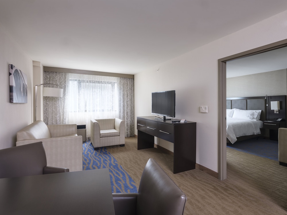 Holiday Inn Washington Capitol - Natl Mall, an IHG Hotel 49/77