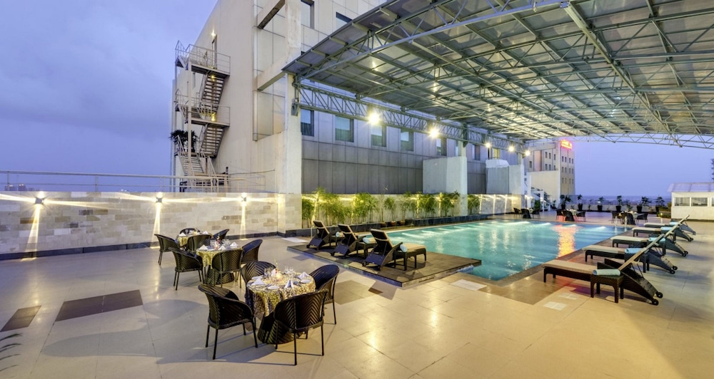 Pride Plaza Kolkata 48/64