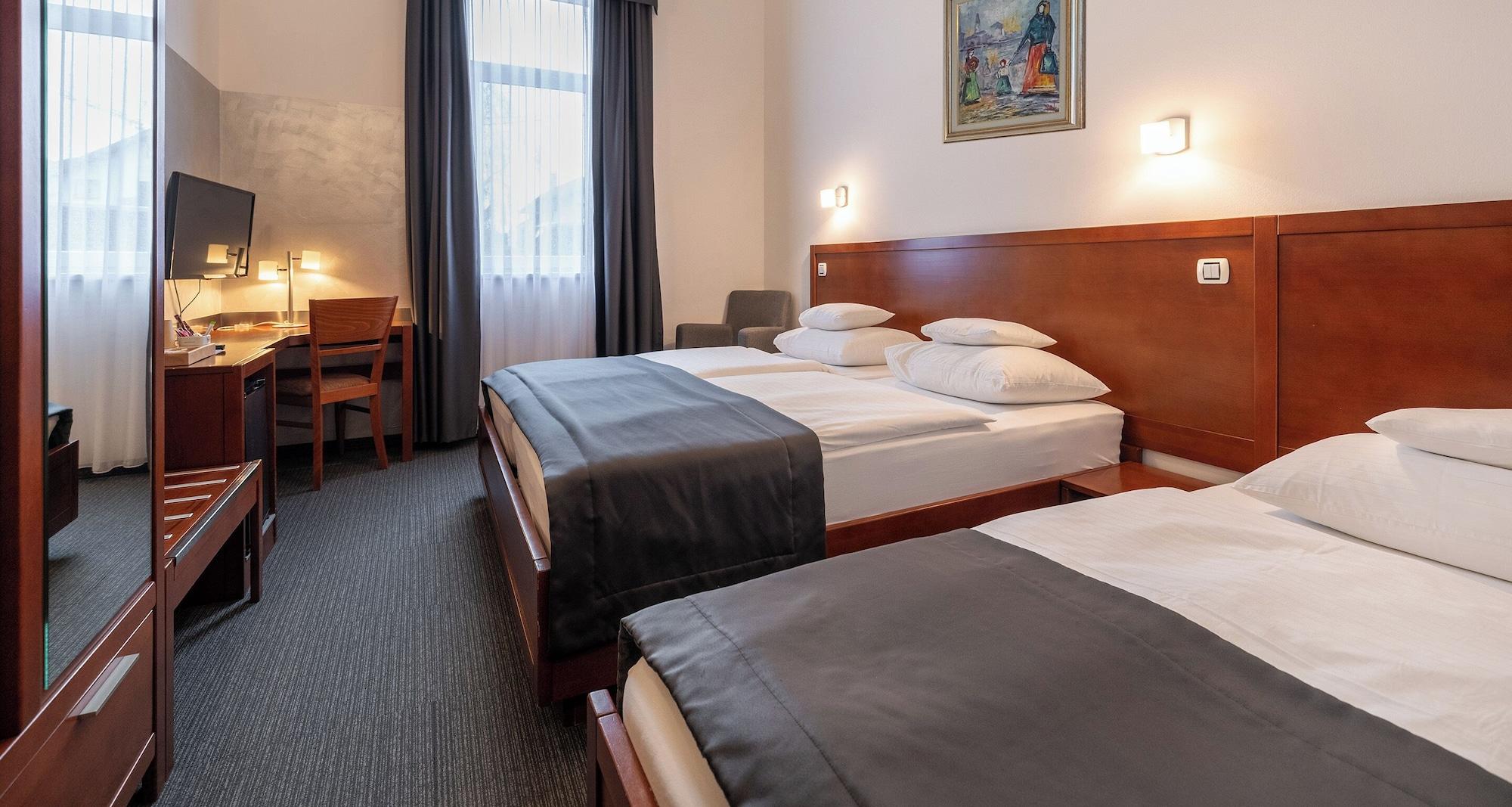 Comfort, Multiple Beds