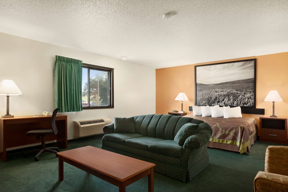 Super 8 By Wyndham Concordia 19/31