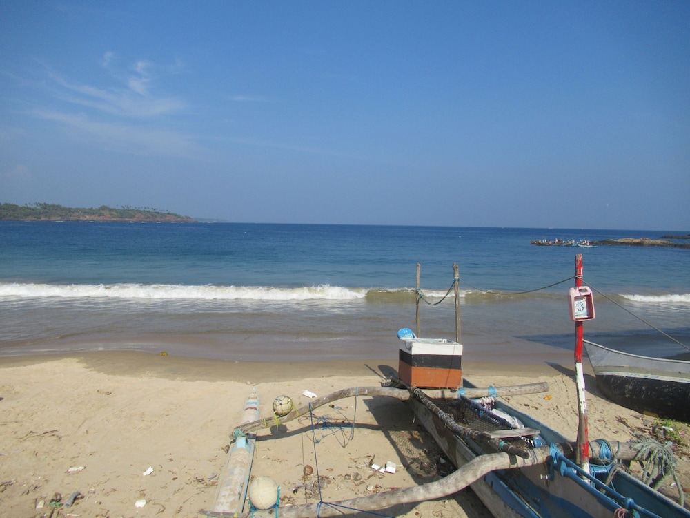 The Bay Beach 17/22