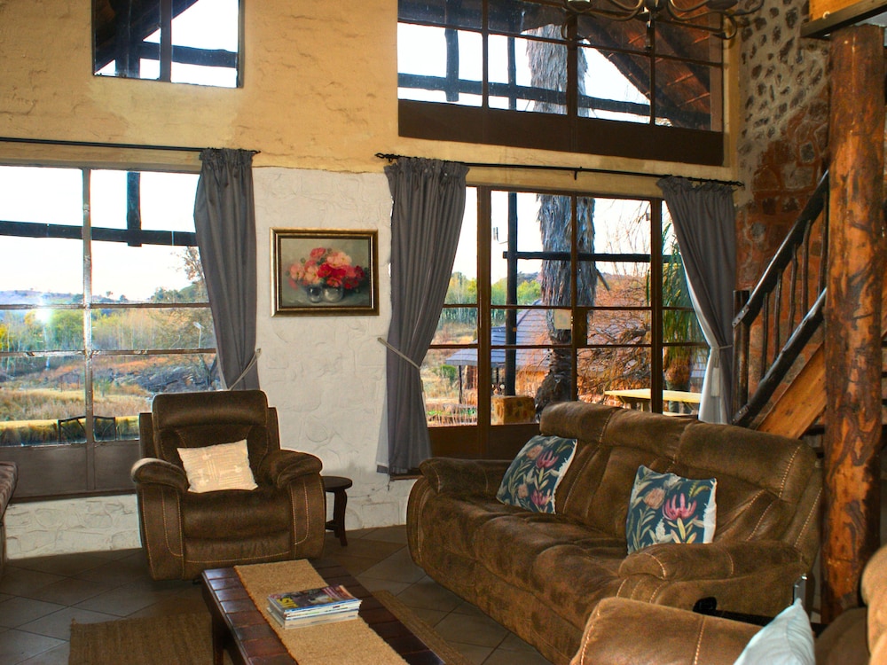 Riverman Cabin 32/50